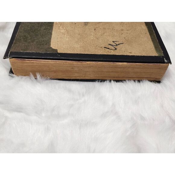 Vintage First Edition Days and Deeds A Book of Verse compiled by Burton & Elizab - Picture 7 of 11